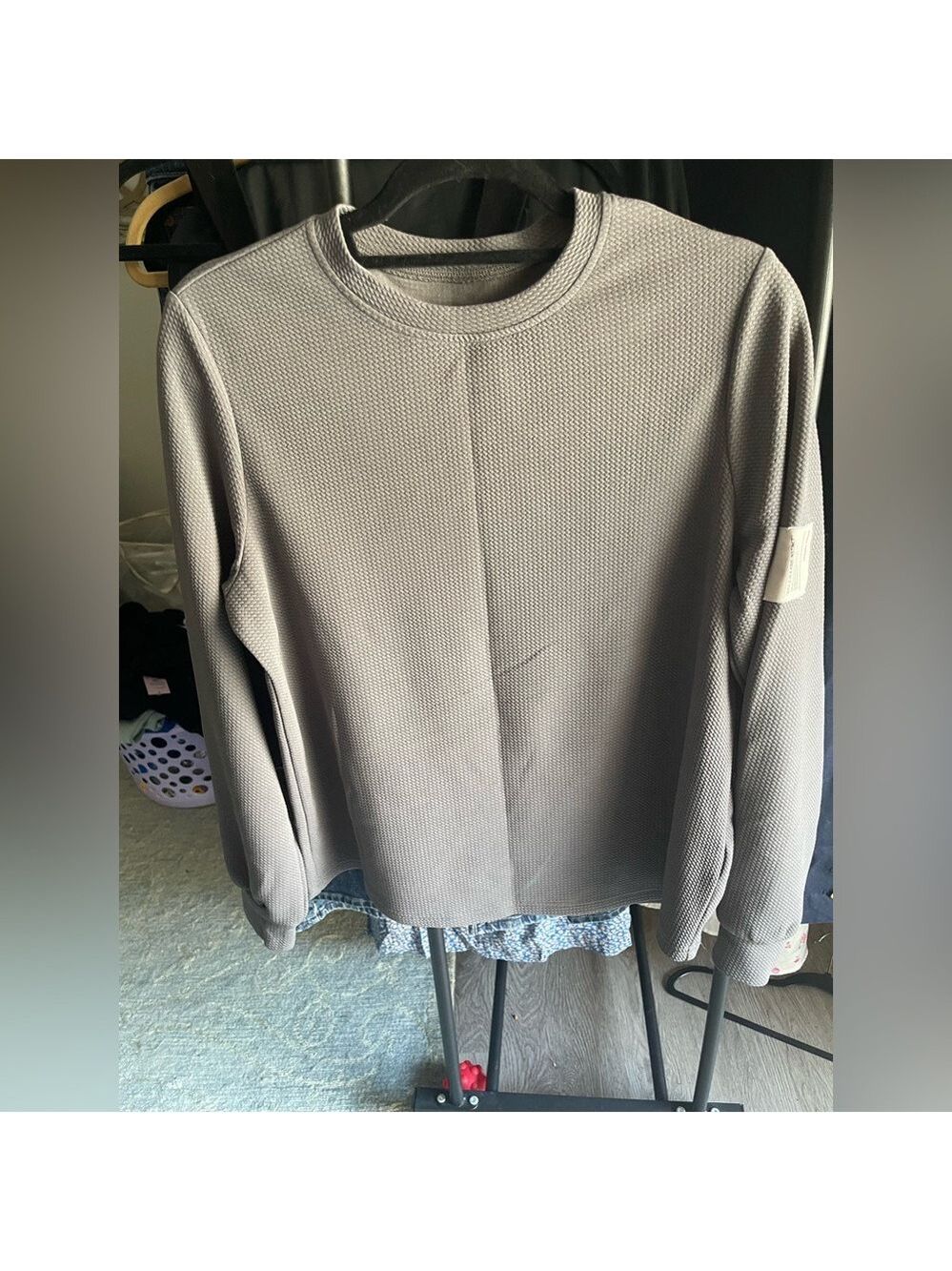 Elegant Gray Long Sleeve Waffle Top New